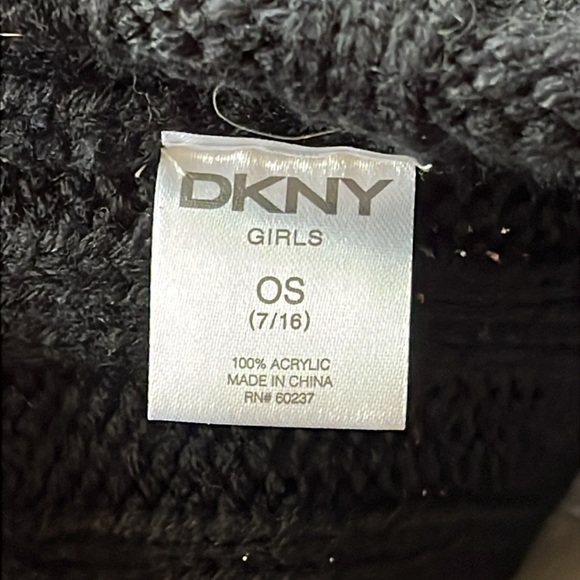 Brand New DKNY Black Knit Hat & Touchscreen Gloves Set Multicolored Faux Fur Pom - Picture 12 of 13